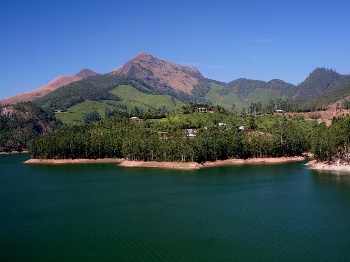 view-mattupetty-dam-munnar-kerala