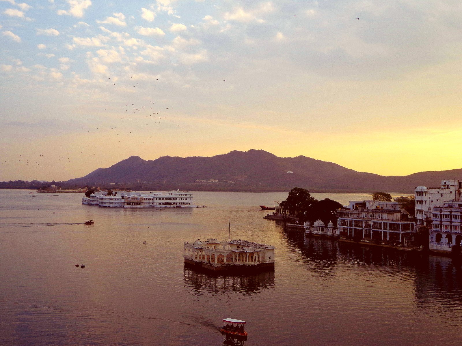 Udaipur- The city of Lakes | Travel and Explore